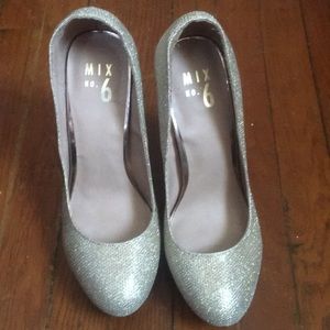 Gold glitter heels. Never been worn before